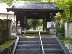 医光寺の山門