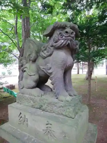 北広島市総鎮守　廣島神社の狛犬