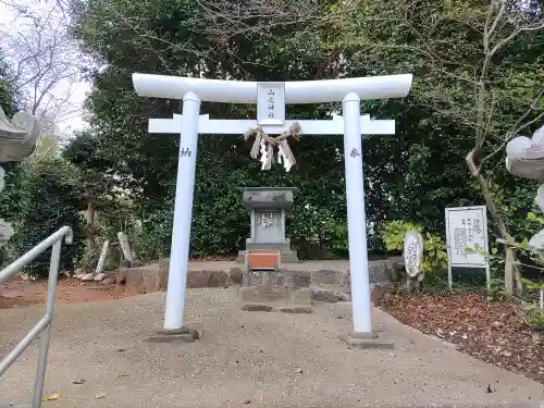 十二神社の鳥居