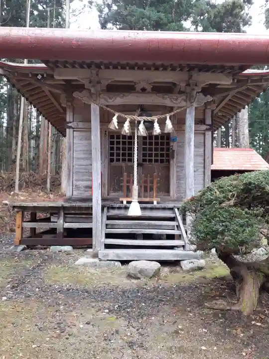 荒雄川神社の末社・摂社