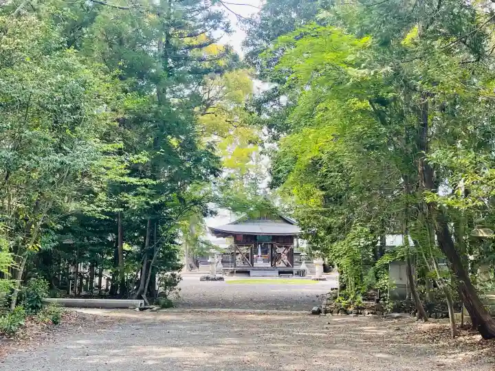 比都佐神社の{uncategorized: "未分類", other: "その他", undefined: "問題あり", building: "その他建物", grave: "お墓", sacred_gate: "鳥居", guardian: "狛犬", statue: "像", buddha: "仏像", history: "歴史", nature: "自然", garden: "庭園", animal: "動物", pagoda: "塔", temizu: "手水舎", mountain_gate: "山門・神門", sanctuary: "本殿・本堂", subordinate: "末社・摂社", art: "芸術", scenery: "景色", jizo: "地蔵", ema: "絵馬", goshuin: "御朱印", omikuji: "おみくじ", items: "授与品その他", amulet: "お守り", goshuincho: "御朱印帳", eats: "食事", festival: "お祭り", votive_dance: "神楽", shichigosan: "七五三参", wedding: "結婚式", experience: "体験その他", initially: "初詣", around: "周辺", anti_infection: "感染症対策"}