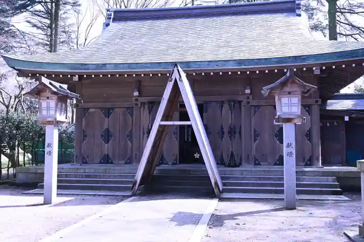 高岡市護国神社の本殿・本堂