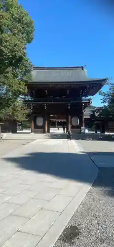 寒川神社の山門・神門