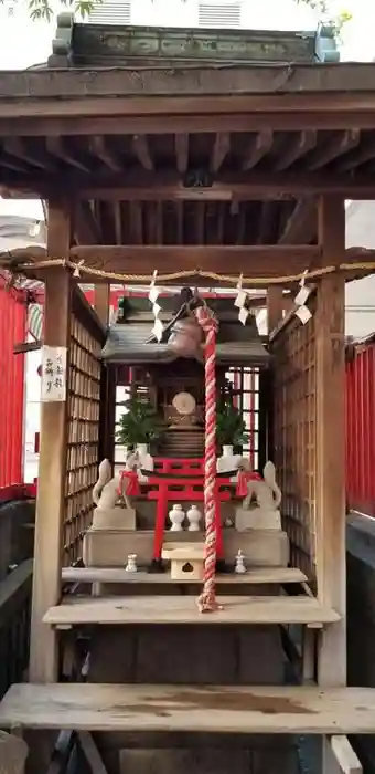 延壽稲荷神社の本殿