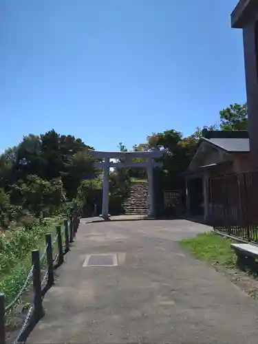 彌彦神社奥宮（御神廟）の鳥居