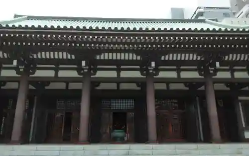 東長寺の本殿