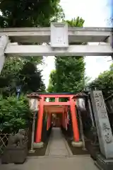 花園稲荷神社の鳥居