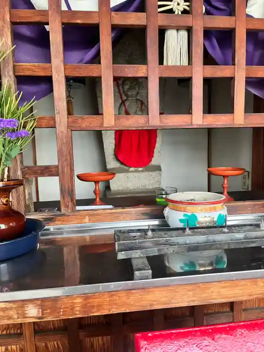 八田北地蔵堂の{uncategorized: "未分類", other: "その他", undefined: "問題あり", building: "その他建物", grave: "お墓", sacred_gate: "鳥居", guardian: "狛犬", statue: "像", buddha: "仏像", history: "歴史", nature: "自然", garden: "庭園", animal: "動物", pagoda: "塔", temizu: "手水舎", mountain_gate: "山門・神門", sanctuary: "本殿・本堂", subordinate: "末社・摂社", art: "芸術", scenery: "景色", jizo: "地蔵", ema: "絵馬", goshuin: "御朱印", omikuji: "おみくじ", items: "授与品その他", amulet: "お守り", goshuincho: "御朱印帳", eats: "食事", festival: "お祭り", votive_dance: "神楽", shichigosan: "七五三参", wedding: "結婚式", experience: "体験その他", initially: "初詣", around: "周辺", anti_infection: "感染症対策"}