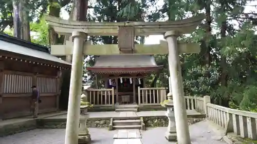 白山比咩神社の鳥居