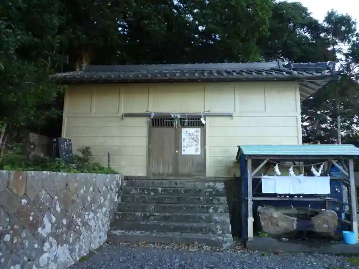 室古神社の本殿・本堂