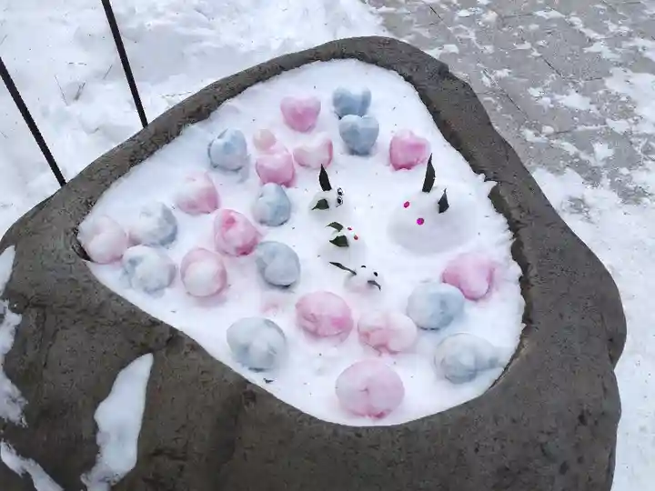 彌彦神社 (伊夜日子神社)の手水舎