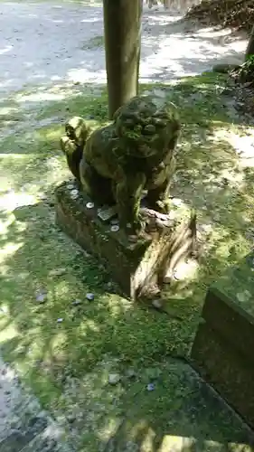 潮嶽神社の狛犬