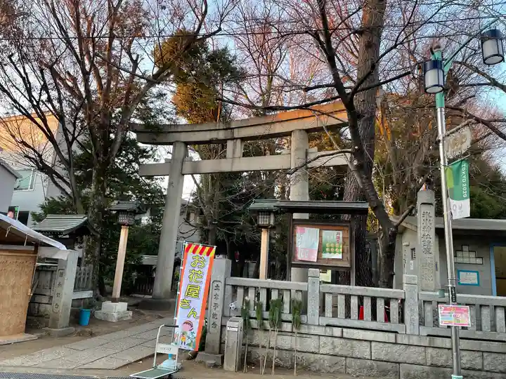 八雲氷川神社の鳥居