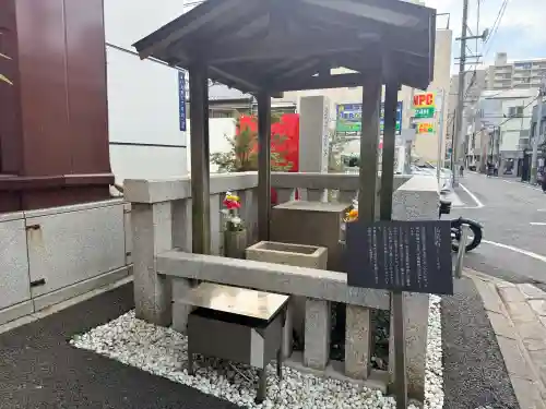 万松寺の{uncategorized: "未分類", other: "その他", undefined: "問題あり", building: "その他建物", grave: "お墓", sacred_gate: "鳥居", guardian: "狛犬", statue: "像", buddha: "仏像", history: "歴史", nature: "自然", garden: "庭園", animal: "動物", pagoda: "塔", temizu: "手水舎", mountain_gate: "山門・神門", sanctuary: "本殿・本堂", subordinate: "末社・摂社", art: "芸術", scenery: "景色", jizo: "地蔵", ema: "絵馬", goshuin: "御朱印", omikuji: "おみくじ", items: "授与品その他", amulet: "お守り", goshuincho: "御朱印帳", eats: "食事", festival: "お祭り", votive_dance: "神楽", shichigosan: "七五三参", wedding: "結婚式", experience: "体験その他", initially: "初詣", around: "周辺", anti_infection: "感染症対策"}