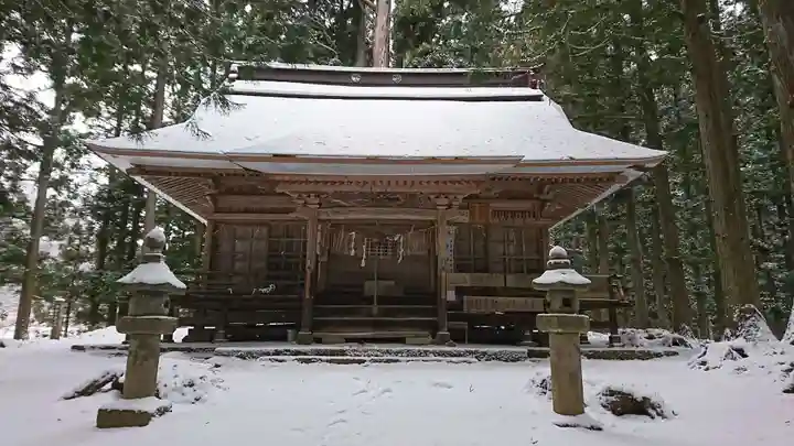 高倉神社の本殿・本堂
