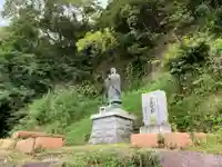 萬光寺の像