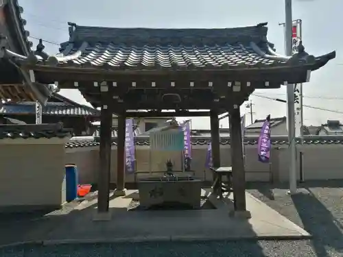 大智院（清水寺大智院）の手水舎