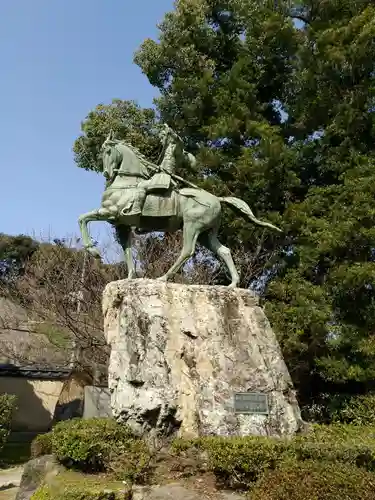 功山寺の像