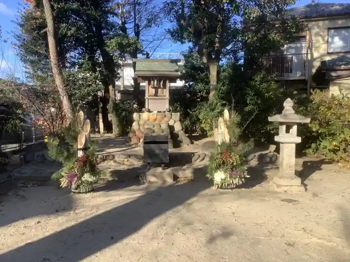 東八龍社の本殿・本堂