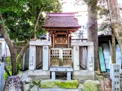 若宮八幡社の末社・摂社