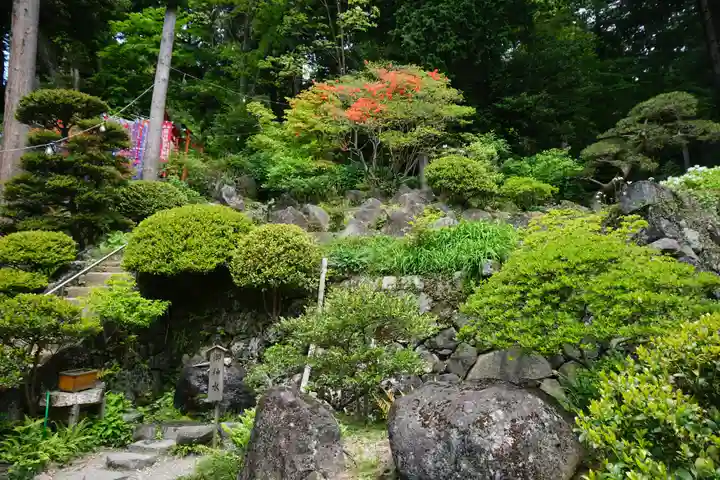 筑波山神社の庭園