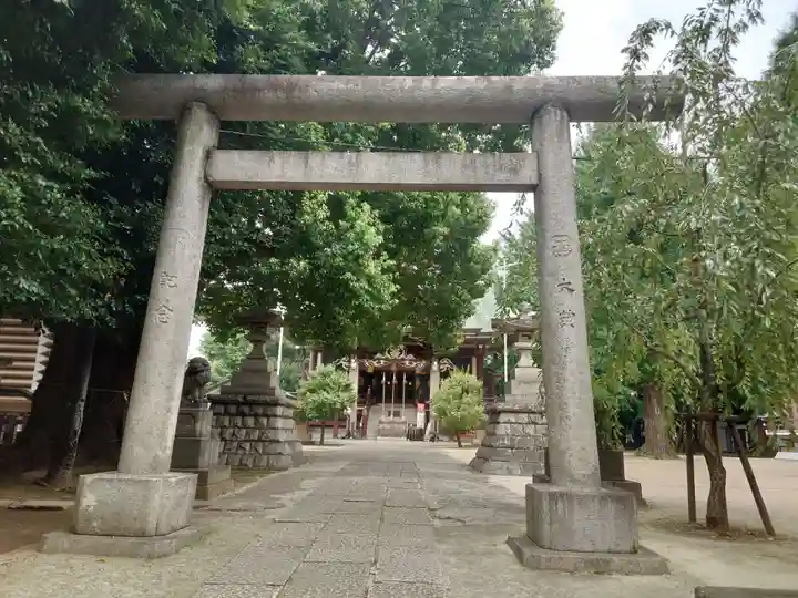 諏訪神社の鳥居