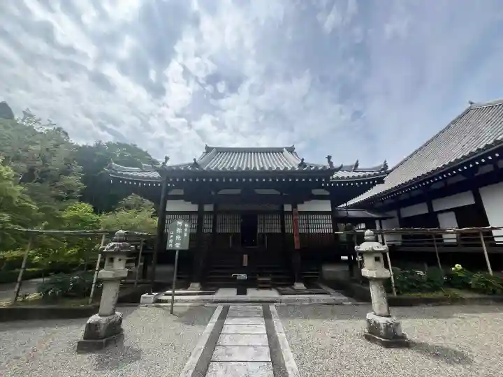 當麻寺奥院の{uncategorized: "未分類", other: "その他", undefined: "問題あり", building: "その他建物", grave: "お墓", sacred_gate: "鳥居", guardian: "狛犬", statue: "像", buddha: "仏像", history: "歴史", nature: "自然", garden: "庭園", animal: "動物", pagoda: "塔", temizu: "手水舎", mountain_gate: "山門・神門", sanctuary: "本殿・本堂", subordinate: "末社・摂社", art: "芸術", scenery: "景色", jizo: "地蔵", ema: "絵馬", goshuin: "御朱印", omikuji: "おみくじ", items: "授与品その他", amulet: "お守り", goshuincho: "御朱印帳", eats: "食事", festival: "お祭り", votive_dance: "神楽", shichigosan: "七五三参", wedding: "結婚式", experience: "体験その他", initially: "初詣", around: "周辺", anti_infection: "感染症対策"}