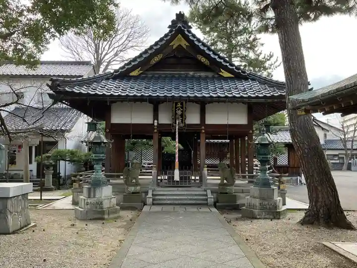 八幡神社の本殿・本堂