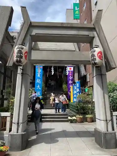 烏森神社の鳥居