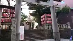 池尻稲荷神社の鳥居