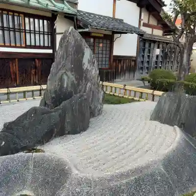光清寺の{uncategorized: "未分類", other: "その他", undefined: "問題あり", building: "その他建物", grave: "お墓", sacred_gate: "鳥居", guardian: "狛犬", statue: "像", buddha: "仏像", history: "歴史", nature: "自然", garden: "庭園", animal: "動物", pagoda: "塔", temizu: "手水舎", mountain_gate: "山門・神門", sanctuary: "本殿・本堂", subordinate: "末社・摂社", art: "芸術", scenery: "景色", jizo: "地蔵", ema: "絵馬", goshuin: "御朱印", omikuji: "おみくじ", items: "授与品その他", amulet: "お守り", goshuincho: "御朱印帳", eats: "食事", festival: "お祭り", votive_dance: "神楽", shichigosan: "七五三参", wedding: "結婚式", experience: "体験その他", initially: "初詣", around: "周辺", anti_infection: "感染症対策"}