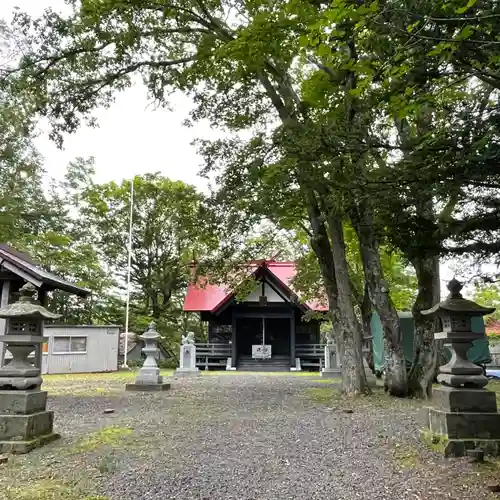 阿寒岳神社の本殿