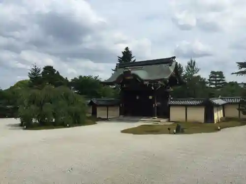 大覚寺の山門