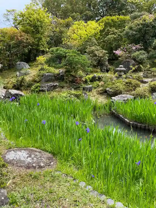 法華寺の庭園
