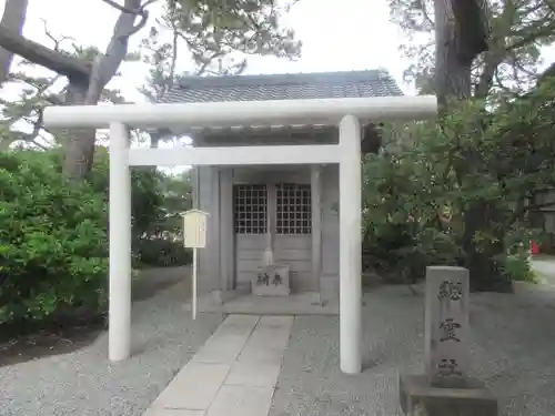 森戸大明神（森戸神社）の末社