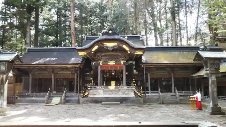諏訪大社の本殿・本堂
