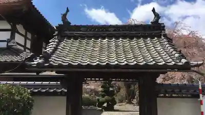 典厩寺の山門・神門