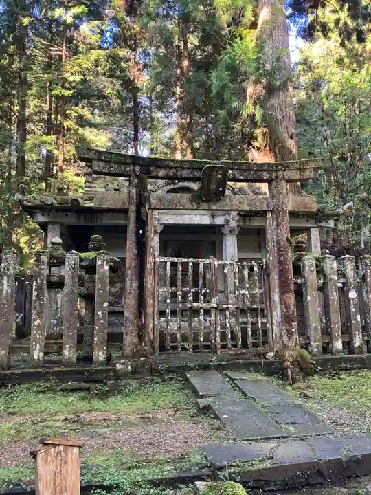 高野山金剛峯寺奥の院(和歌山県)