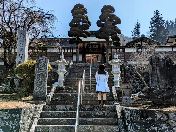 昌福寺の山門・神門