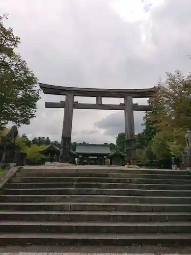 吉野神宮の鳥居