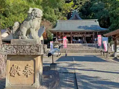 石見国一宮　物部神社の狛犬