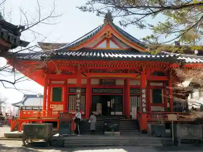 中山寺の本殿・本堂