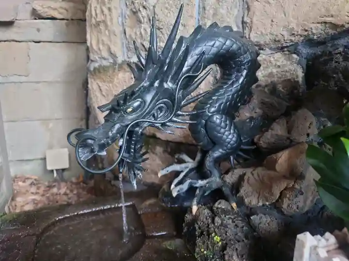 品川神社の{uncategorized: "未分類", other: "その他", undefined: "問題あり", building: "その他建物", grave: "お墓", sacred_gate: "鳥居", guardian: "狛犬", statue: "像", buddha: "仏像", history: "歴史", nature: "自然", garden: "庭園", animal: "動物", pagoda: "塔", temizu: "手水舎", mountain_gate: "山門・神門", sanctuary: "本殿・本堂", subordinate: "末社・摂社", art: "芸術", scenery: "景色", jizo: "地蔵", ema: "絵馬", goshuin: "御朱印", omikuji: "おみくじ", items: "授与品その他", amulet: "お守り", goshuincho: "御朱印帳", eats: "食事", festival: "お祭り", votive_dance: "神楽", shichigosan: "七五三参", wedding: "結婚式", experience: "体験その他", initially: "初詣", around: "周辺", anti_infection: "感染症対策"}