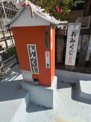 津島神社の{uncategorized: "未分類", other: "その他", undefined: "問題あり", building: "その他建物", grave: "お墓", sacred_gate: "鳥居", guardian: "狛犬", statue: "像", buddha: "仏像", history: "歴史", nature: "自然", garden: "庭園", animal: "動物", pagoda: "塔", temizu: "手水舎", mountain_gate: "山門・神門", sanctuary: "本殿・本堂", subordinate: "末社・摂社", art: "芸術", scenery: "景色", jizo: "地蔵", ema: "絵馬", goshuin: "御朱印", omikuji: "おみくじ", items: "授与品その他", amulet: "お守り", goshuincho: "御朱印帳", eats: "食事", festival: "お祭り", votive_dance: "神楽", shichigosan: "七五三参", wedding: "結婚式", experience: "体験その他", initially: "初詣", around: "周辺", anti_infection: "感染症対策"}