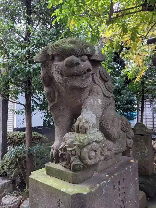鈴鹿明神社の狛犬