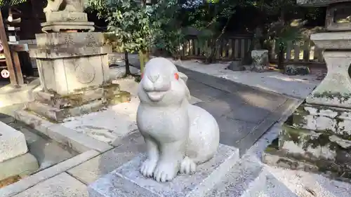岡崎神社の狛犬
