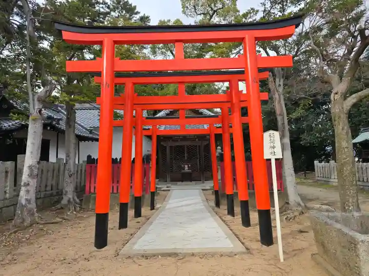 猪名野神社の{uncategorized: "未分類", other: "その他", undefined: "問題あり", building: "その他建物", grave: "お墓", sacred_gate: "鳥居", guardian: "狛犬", statue: "像", buddha: "仏像", history: "歴史", nature: "自然", garden: "庭園", animal: "動物", pagoda: "塔", temizu: "手水舎", mountain_gate: "山門・神門", sanctuary: "本殿・本堂", subordinate: "末社・摂社", art: "芸術", scenery: "景色", jizo: "地蔵", ema: "絵馬", goshuin: "御朱印", omikuji: "おみくじ", items: "授与品その他", amulet: "お守り", goshuincho: "御朱印帳", eats: "食事", festival: "お祭り", votive_dance: "神楽", shichigosan: "七五三参", wedding: "結婚式", experience: "体験その他", initially: "初詣", around: "周辺", anti_infection: "感染症対策"}