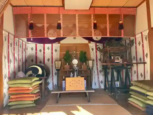 牛込柳町天祖神社の{uncategorized: "未分類", other: "その他", undefined: "問題あり", building: "その他建物", grave: "お墓", sacred_gate: "鳥居", guardian: "狛犬", statue: "像", buddha: "仏像", history: "歴史", nature: "自然", garden: "庭園", animal: "動物", pagoda: "塔", temizu: "手水舎", mountain_gate: "山門・神門", sanctuary: "本殿・本堂", subordinate: "末社・摂社", art: "芸術", scenery: "景色", jizo: "地蔵", ema: "絵馬", goshuin: "御朱印", omikuji: "おみくじ", items: "授与品その他", amulet: "お守り", goshuincho: "御朱印帳", eats: "食事", festival: "お祭り", votive_dance: "神楽", shichigosan: "七五三参", wedding: "結婚式", experience: "体験その他", initially: "初詣", around: "周辺", anti_infection: "感染症対策"}