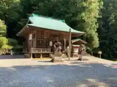 吾那神社の本殿