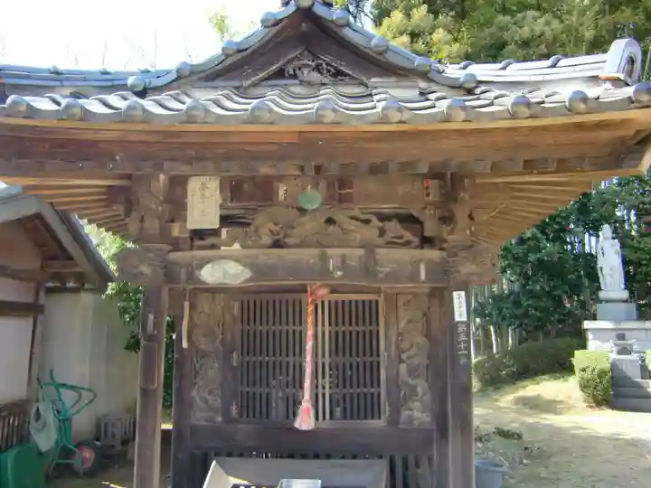 法岩院の本殿・本堂